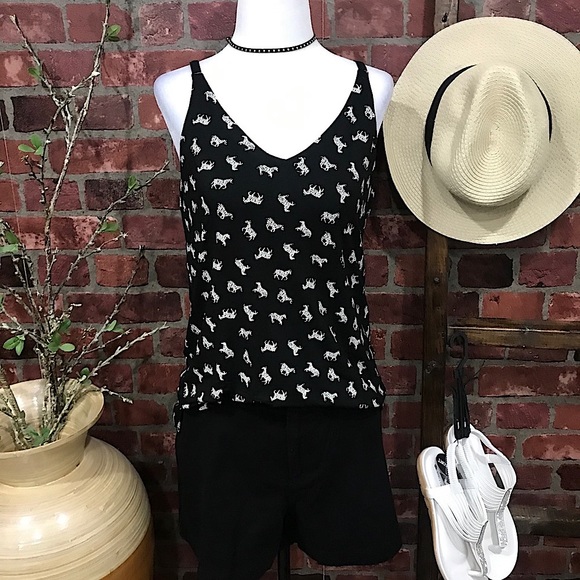 Small & Medium Zebra Print Double V- top - Picture 2 of 8
